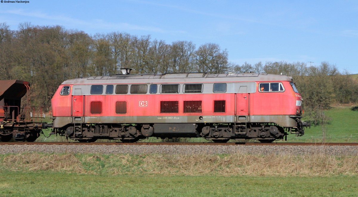 225 802-8 mit dem EK 55908 (Einsiedlerhof-Rammelsbach Steinbruch) bei Rehweiler 20.3.14