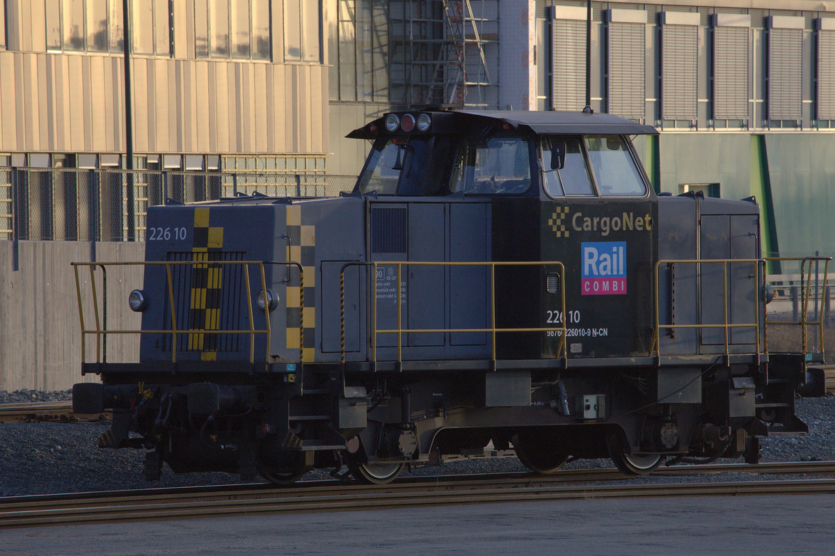 226  10 versieht mit 2 Schwesterloks den Rangierdienst in Trondheim. 14.04.2018 06:44 Uhr.