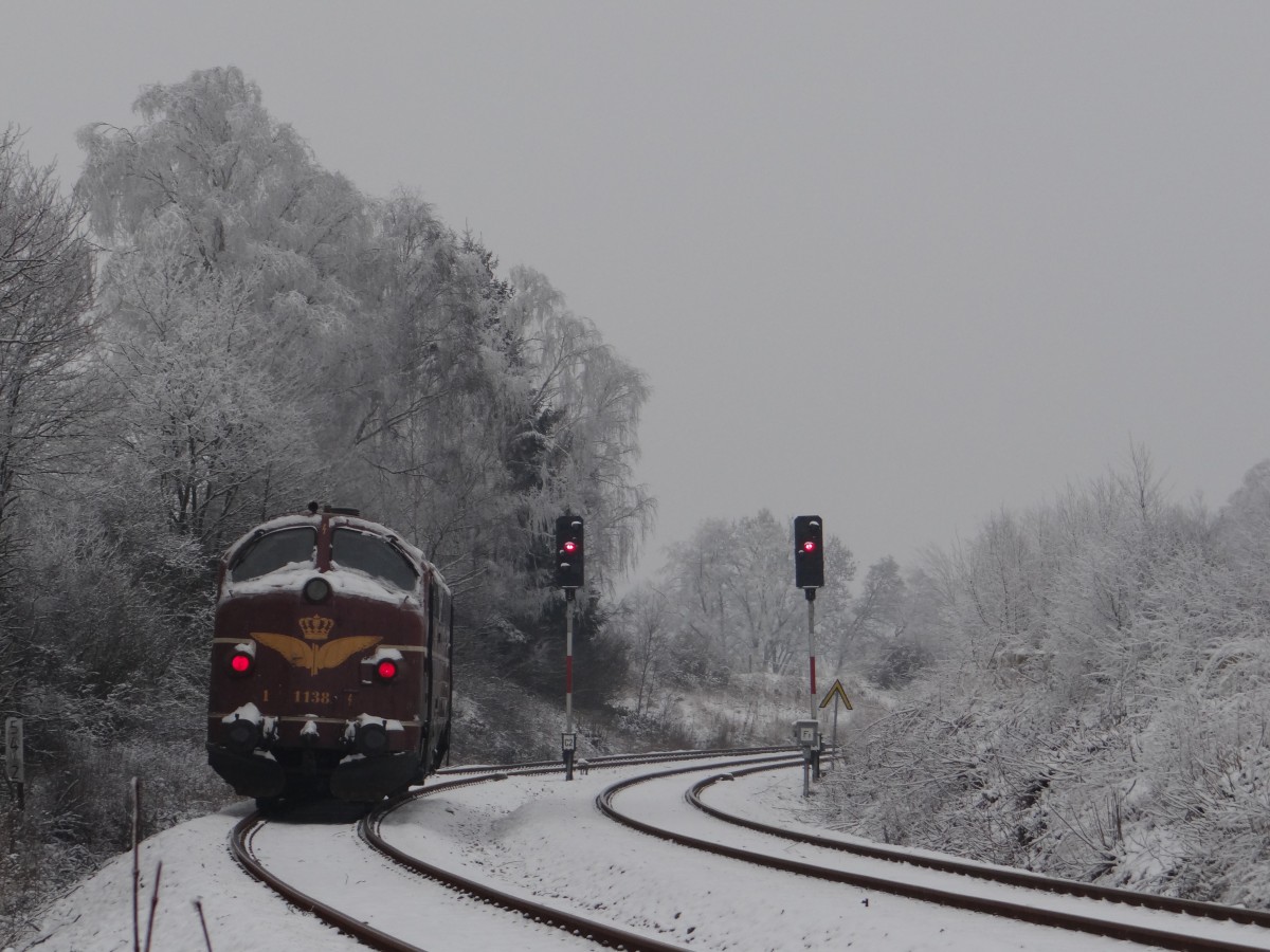 227 004 fuhr am 26.01.14 von Magdeburg nach Plattling, hier zusehen in Pöllwitz.