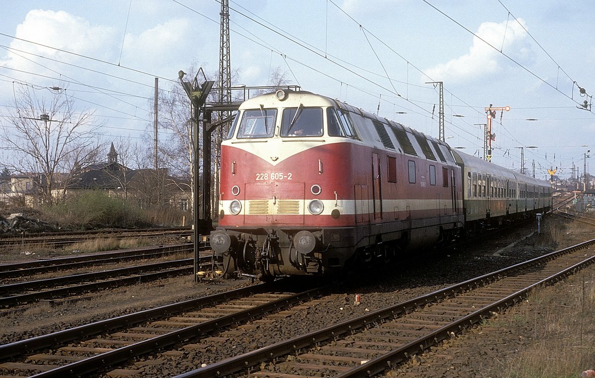 228 605  Dresden - Neustadt  06.04.92