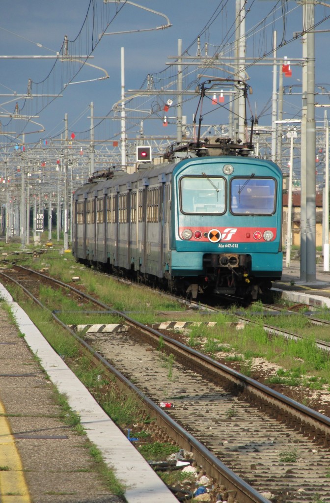 22.8.2014 8:00 FS ALe 642 013 abgestellt im Bahnhof Verona Porta Nuova. Diese Triebzüge verkehren meist auf der Linie (Bolzano)-Verona P.N.-Bologna Centrale.