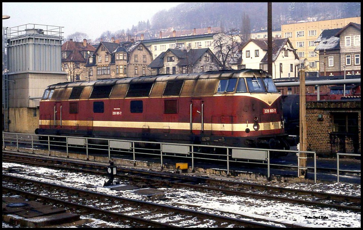 228801 am 25.1.1992 im Bahnhof Meiningen.