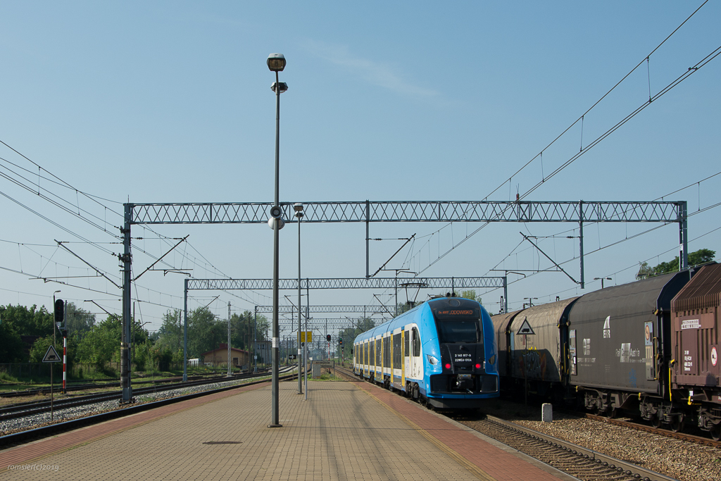 22WEd-010 am 02.06.2019 in Bahnhof Tychy.