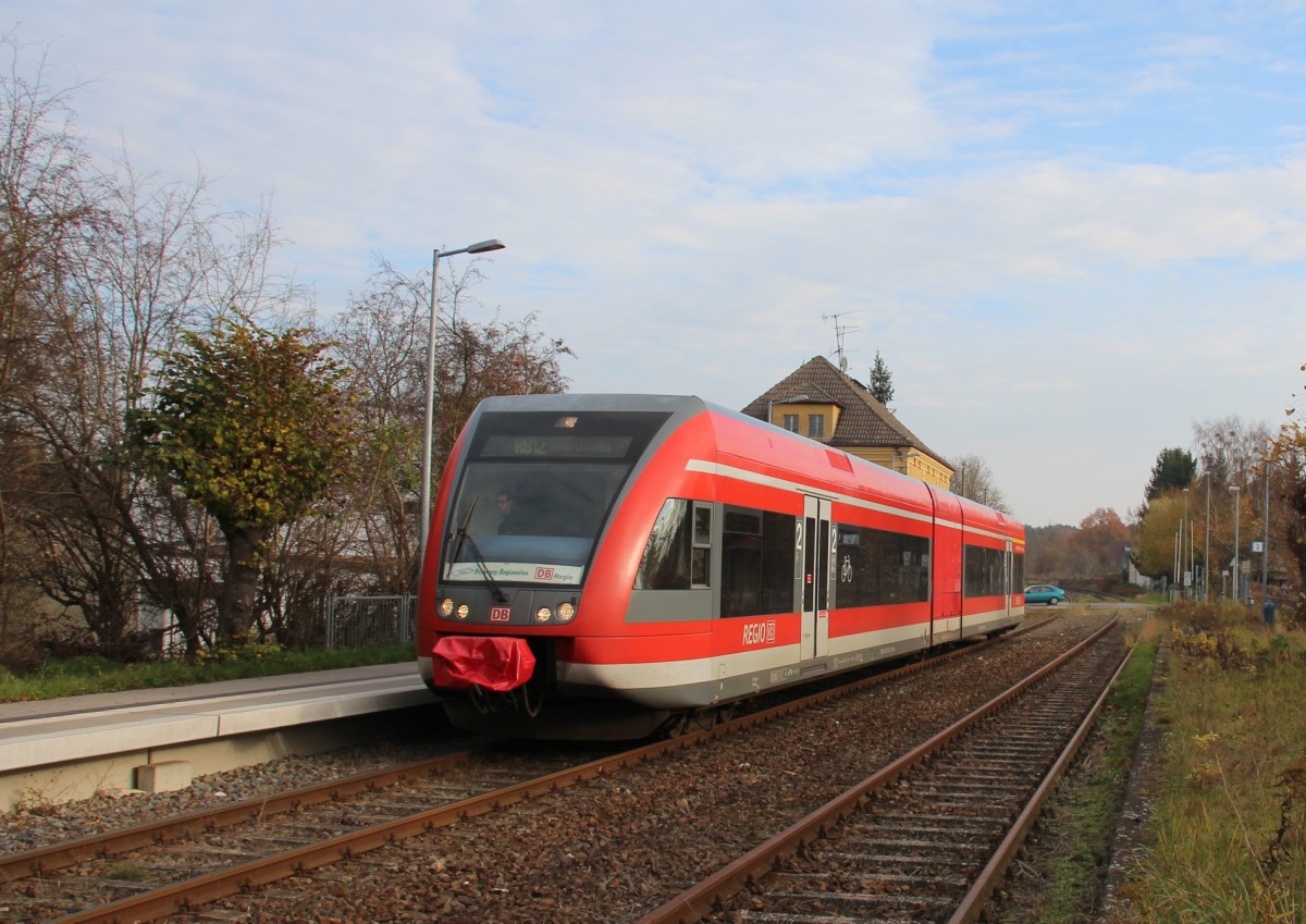 23.11.14 Templin Stadt RE 28775 nach Berlin auf dem Gleis der stillgelegten Strecke nach Prenzlau stehend
