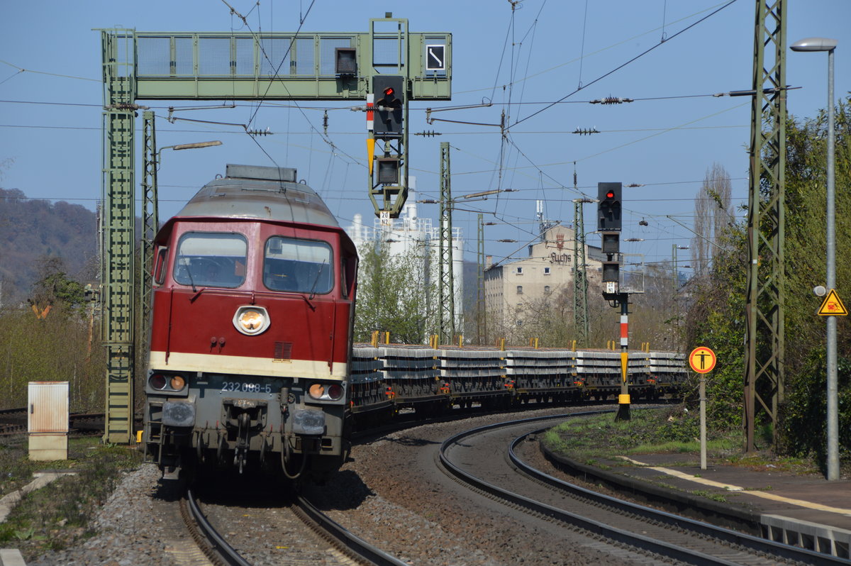 232 088-5 in Oberlahnstein ( Gruß zurück an TF )

Aufnahme Datum: 30.03.2019

Aufnahme Ort: Oberlahnstein