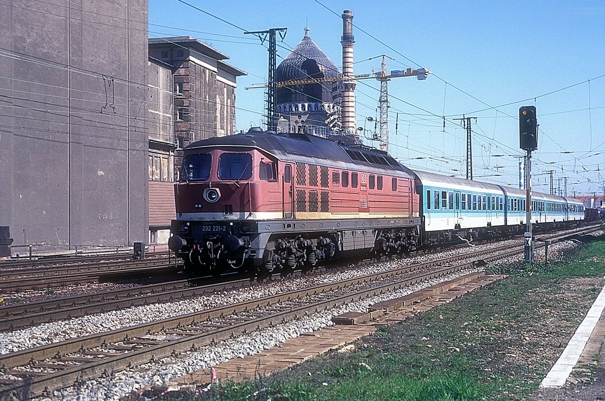 232 221  Dresden - Mitte  22.04.95