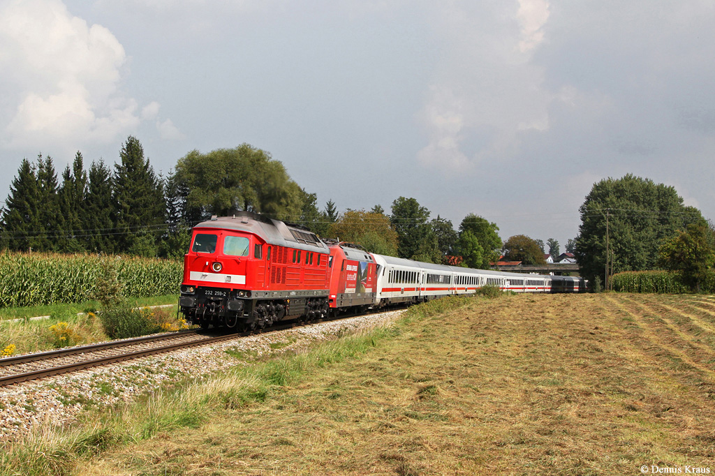 232 259 mit EC 114 am 07.09.2014 zwischen Thann Matzbach und Walpertskirchen.
