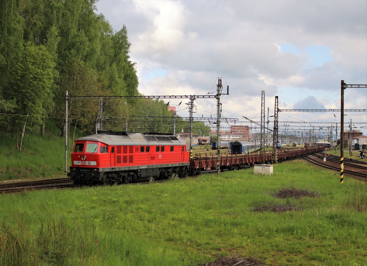 232 262-6 zu sehen am 29.05.21 in der Ausfahrt Cheb.