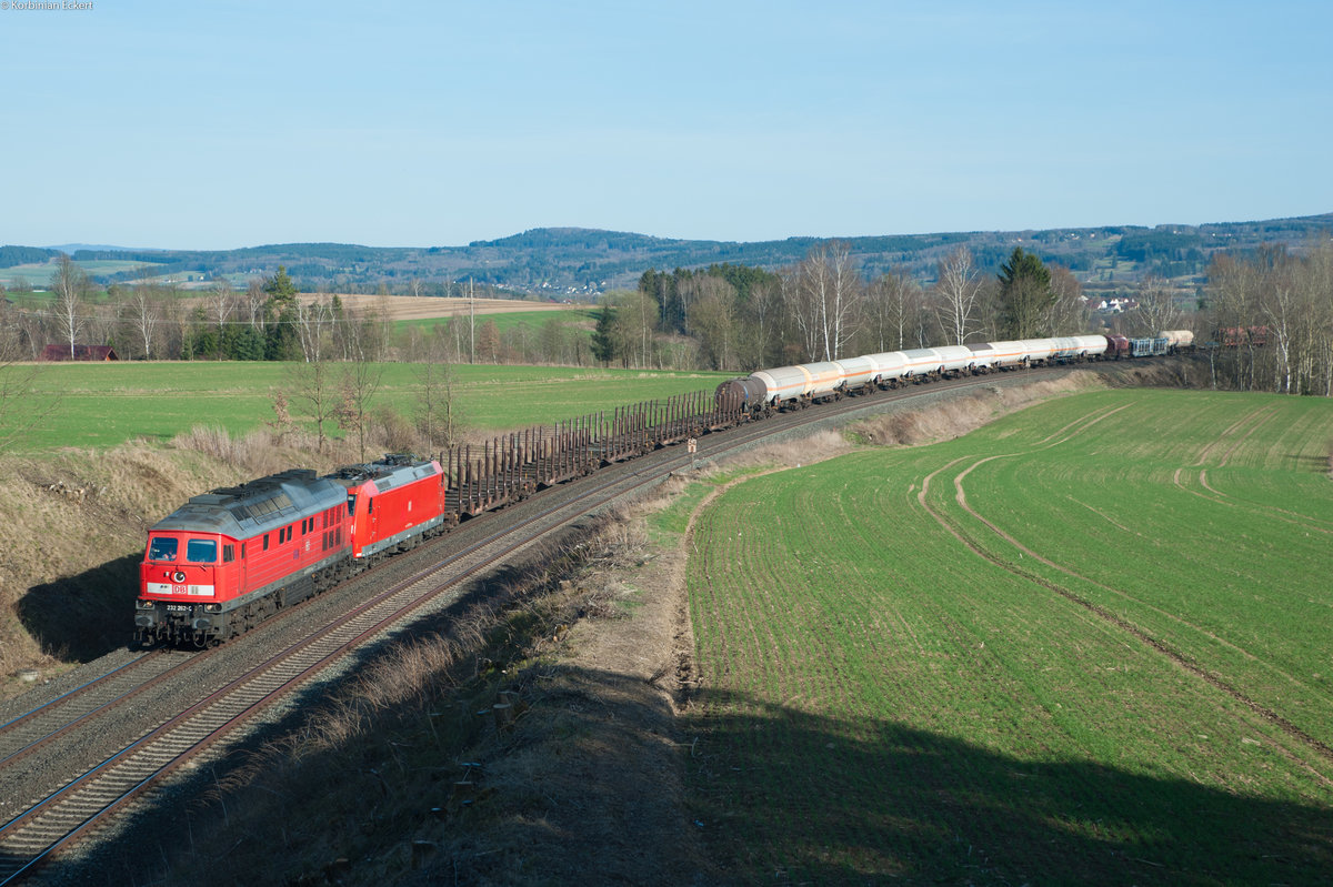 232 262 mit dem EZ 51724 von Nürnberg Rbf nach Leipzig Engelsdorf bei Thölau, 31.03.2017