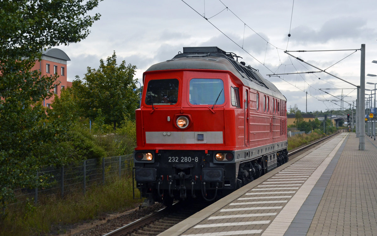 232 280 rollte am 08.10.16 Lz durch Bitterfeld Richtung Dessau.