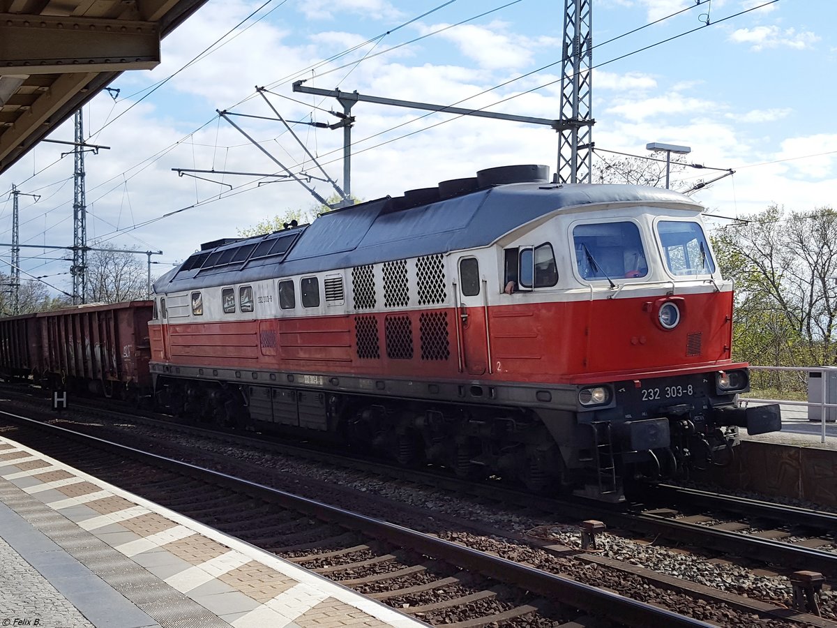 232 303-8 von DB Schenker Rail Deutschland AG in Berlin am 13.04.2017