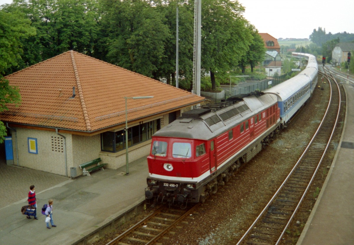 232 450 mit IR 2643 (Aachen Hbf–Leipzig Hbf) am 13.07.1996 in Vienenburg