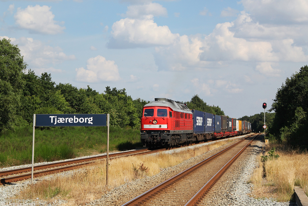 232 472 mit Klv Zug am 24.07.2014 in Tjaereborg.