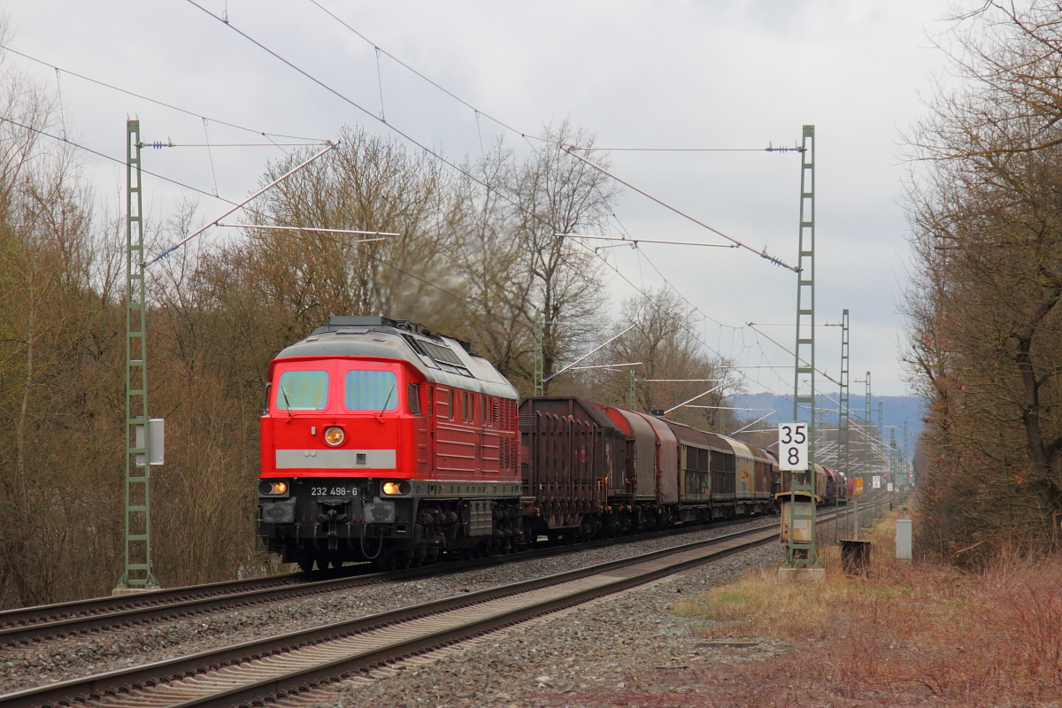 232 498-6 DB Cargo bei Michelau/ Oberfranken am 21.03.2017.