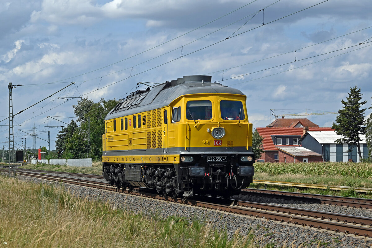 232 550 der DB Bahnbau rollte am 08.09.26 ohne Anhang durch J�trichau Richtung Ro�lau.