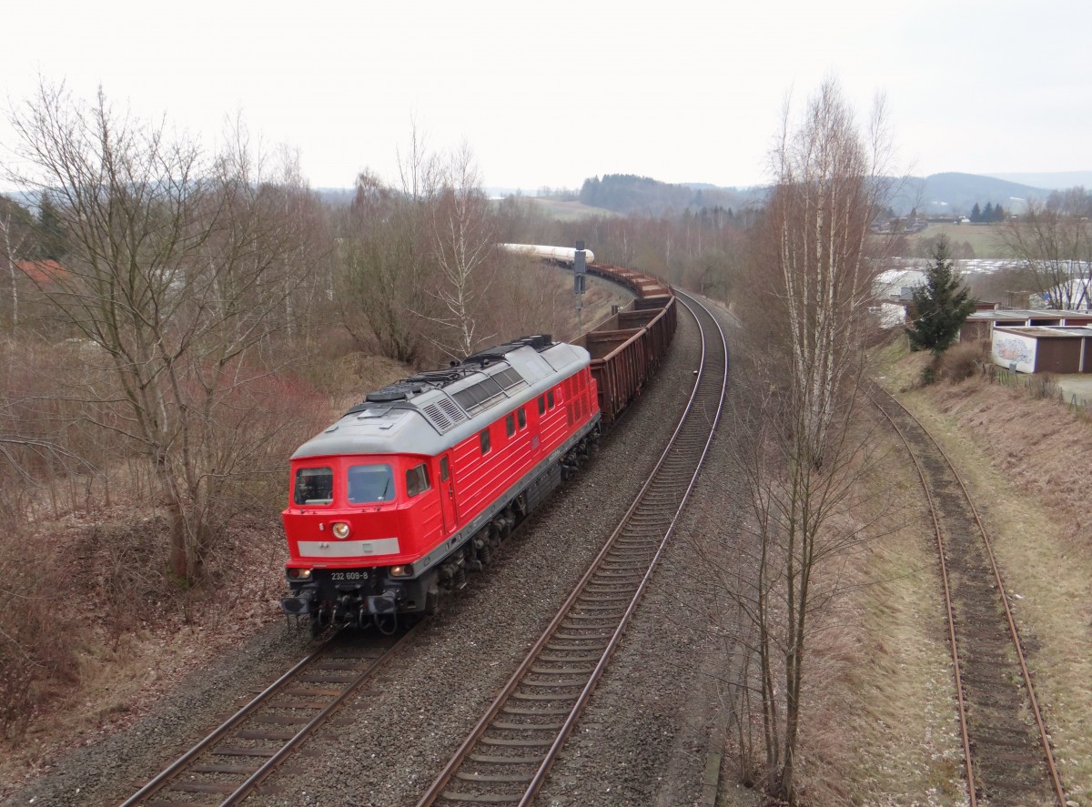 232 609-8 mit dem 45365 bei der Einfahrt in Marktredwitz am 11.03.16.
