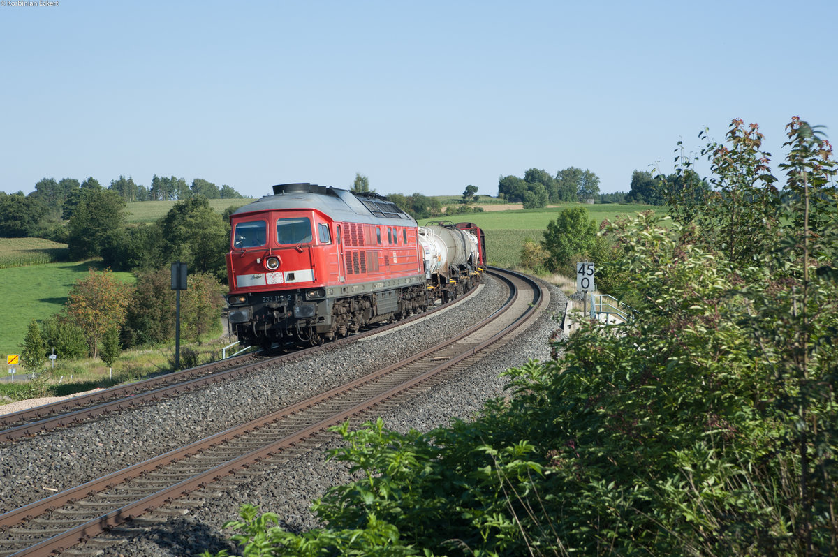 233 112 mit der Übergabe von Schwandorf nach Nürnberg bei Lengenfeld, 23.08.2017