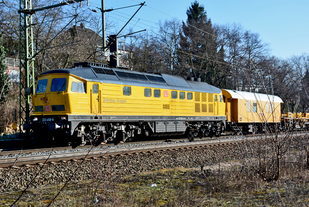 233 493-6 Bahnbaugruppenzug in Oberkassel - 16.02.2016
