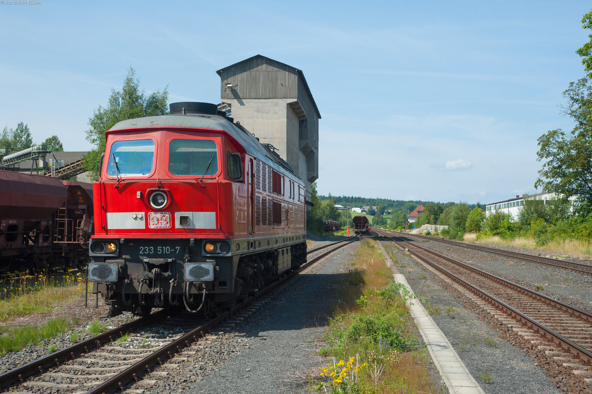 233 510 setzt in Pechbrunn an den Containerzug um, 17.08.2017