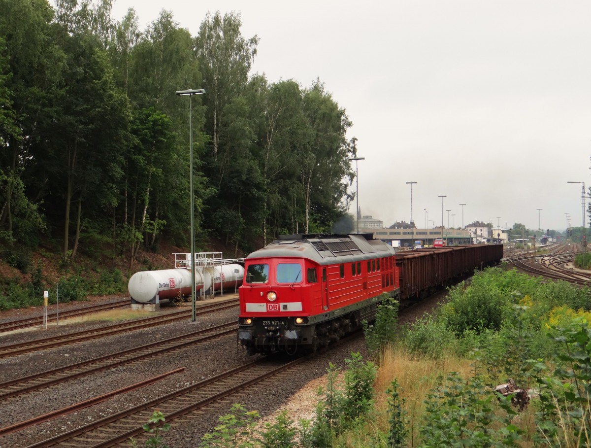 233 521-4 zu sehen am 03.09.15 bei der Ausfahrt in Marktredwitz.