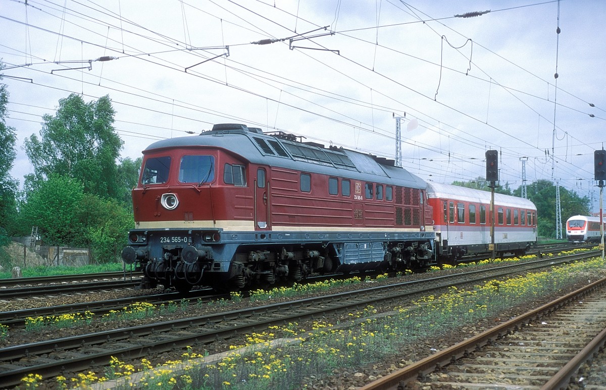  234 565  Michendorf  05.05.98