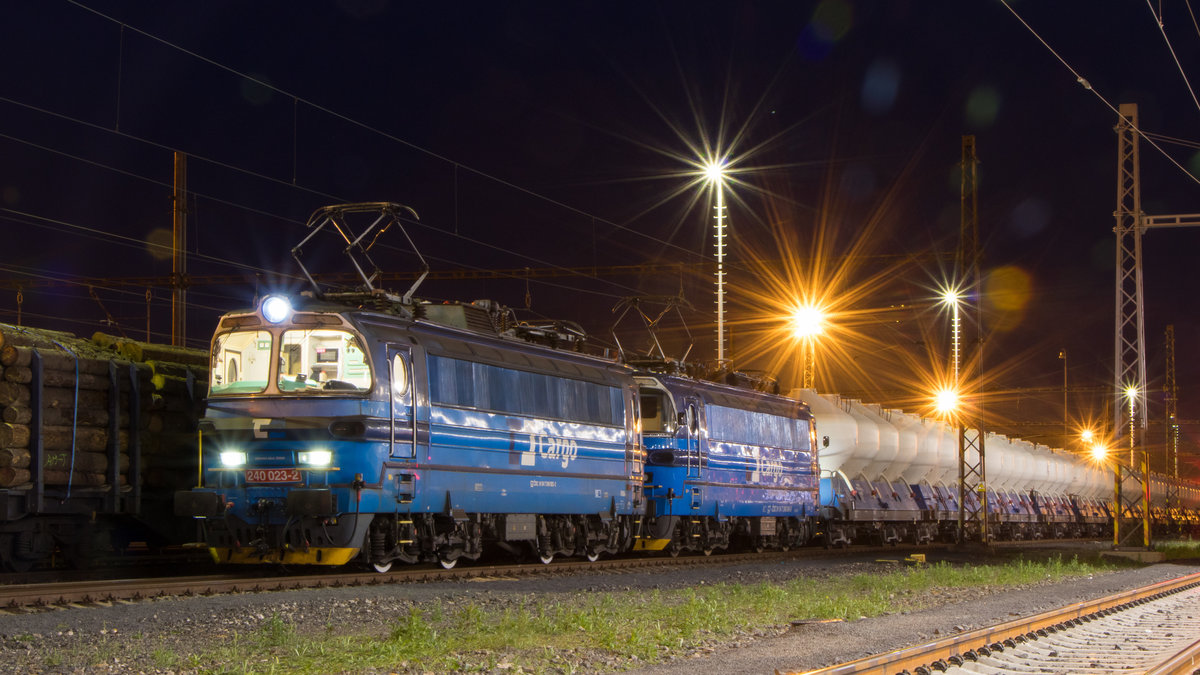 240 023-2 + 240 045-5 konnten am 22. September 2019 in Cheb abgelichtet werden. 