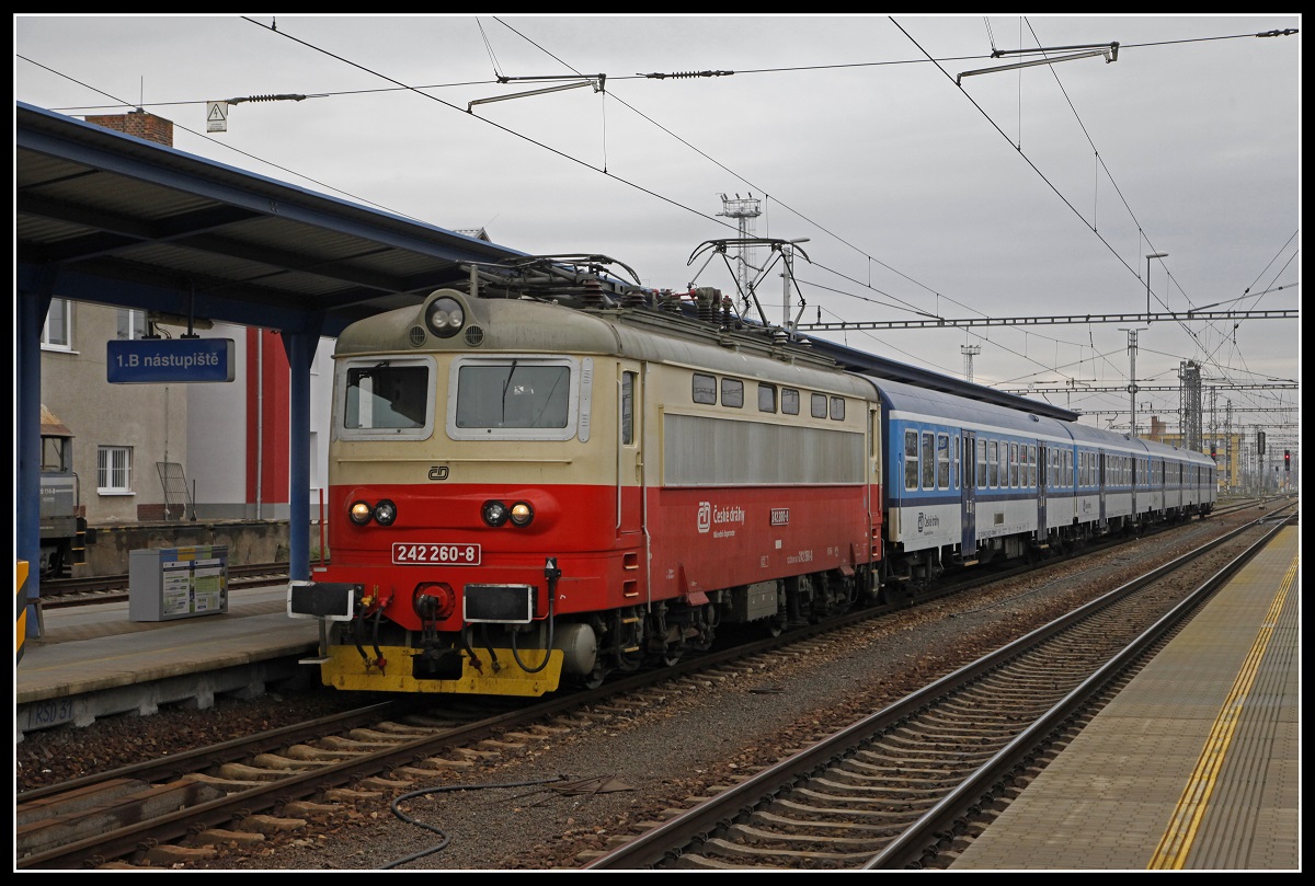 240 260 in Breclav am 26.11.2018.