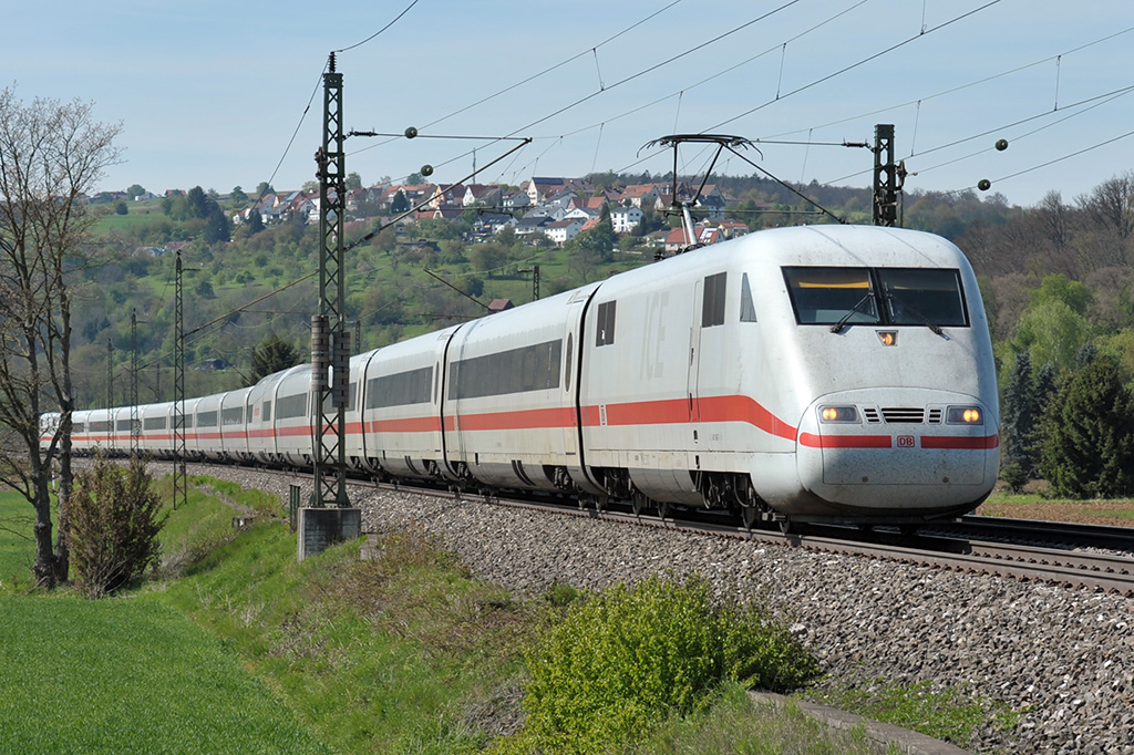 24.04.2017 Streckenabschnitt Uhingen 401 555-1
