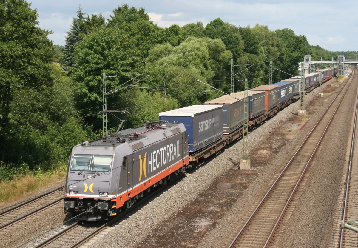 241.001 mit DGS 42703 (Hectorrail, Katrineholm–Krefeld-Uerdingen) am 02.07.2014 in Lauenbrck
