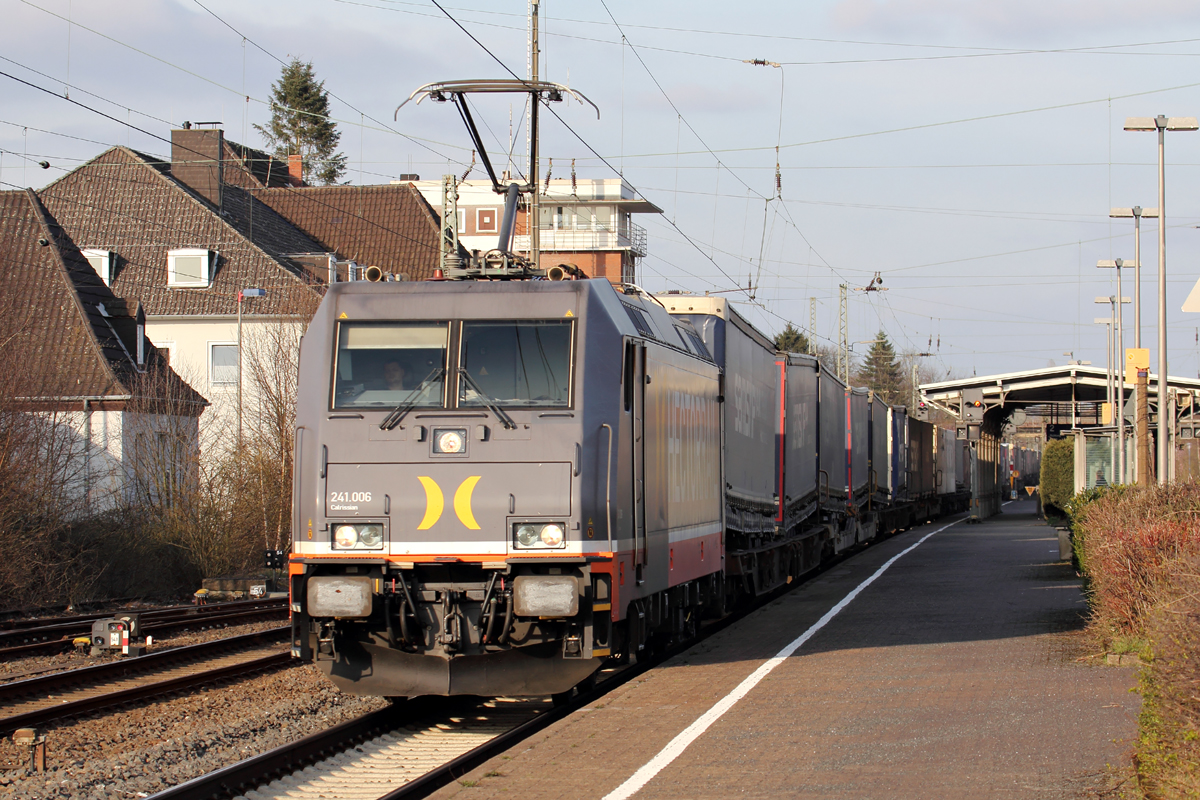 241.006 durchfährt Haltern am See 8.4.2015