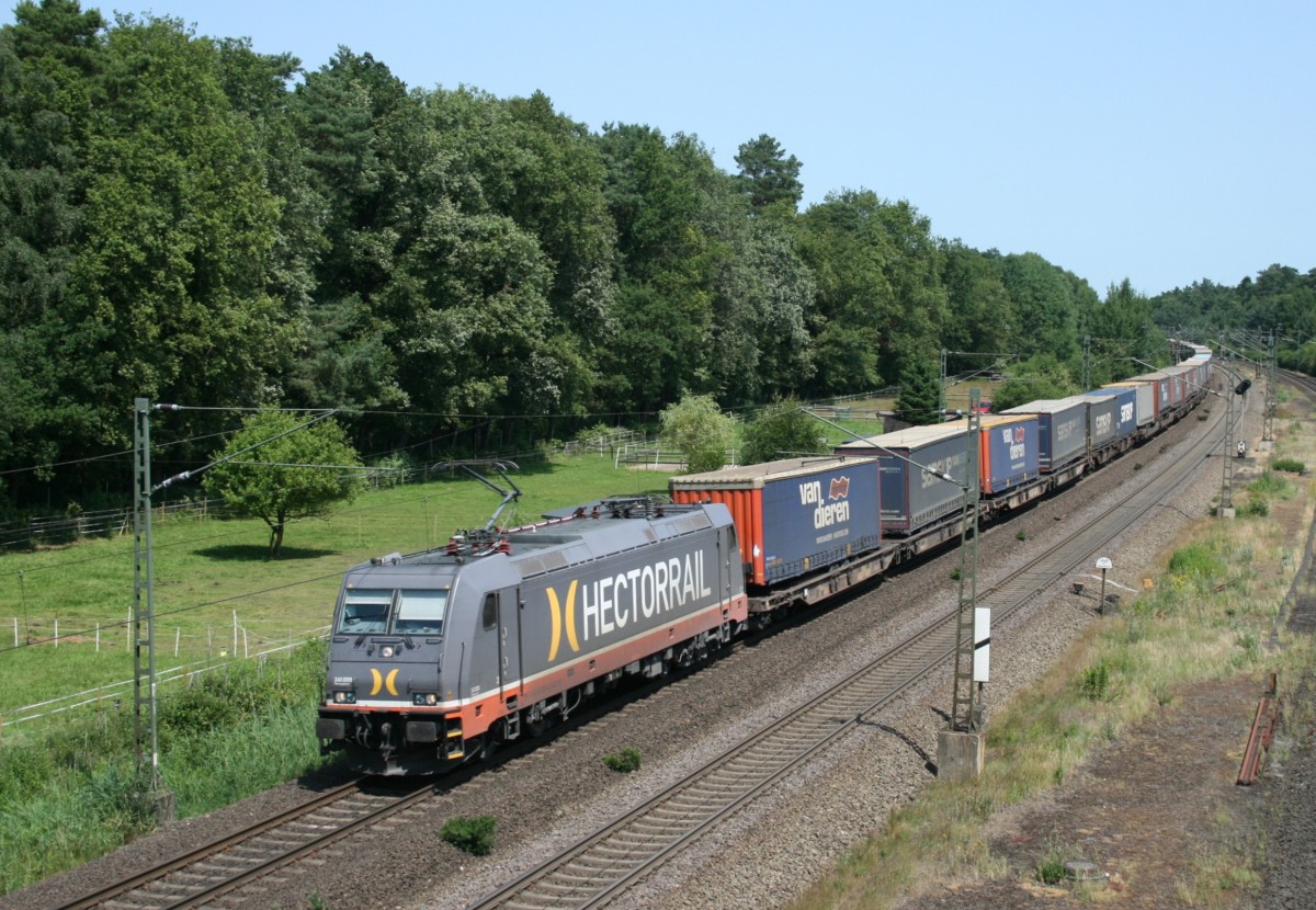 241.009 mit DGS 42701 (Hectorrail, Katrineholm–Krefeld-Uerdingen) am 09.07.2013 in Lauenbrck