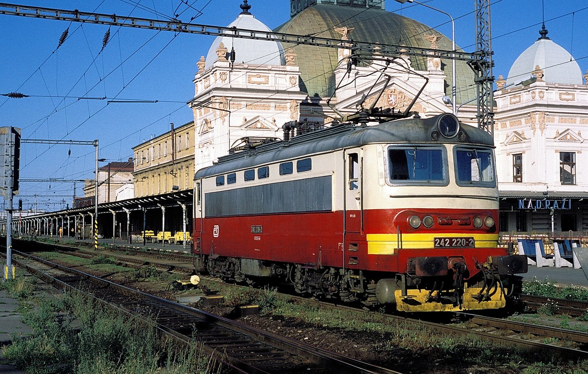 242 220  Pilzen  17.06.00