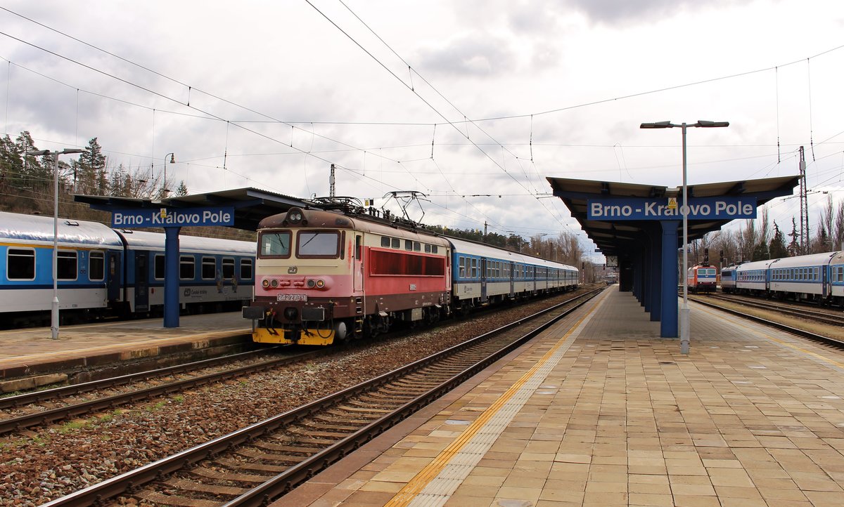 242 273-1 zu sehen am 16.03.19 in Brno-Královo Pole.