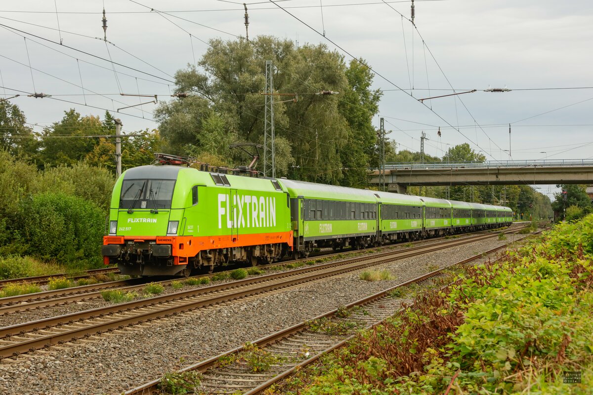 242.517  Fitzgerald  mit Flixtrain in Ostbevern, August 2024.