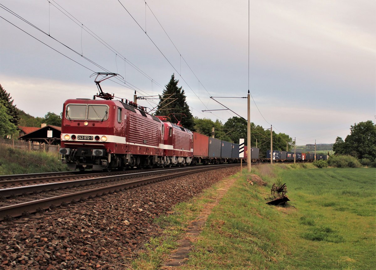 243 972 und 243 864 (DeltaRail) fuhren am 23.05.20 von Nürnberg nach Frankfurt/Oder. Hier ist der Zug in Remschütz zu sehen. Gruß zurück!