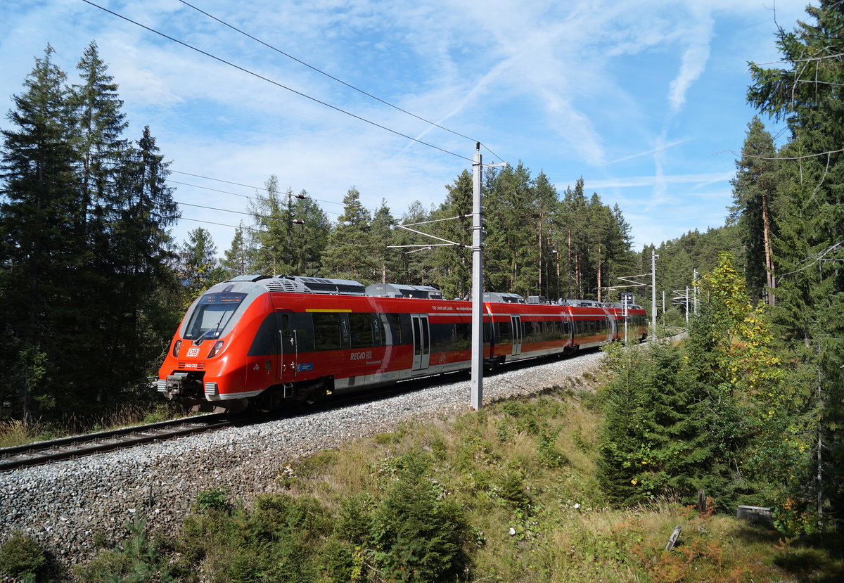 2442 232 als REX 5416 (Innsbruck Hbf - München Hbf Gl. 27-36) bei Reith bei Seefeld, 27.09.2019.