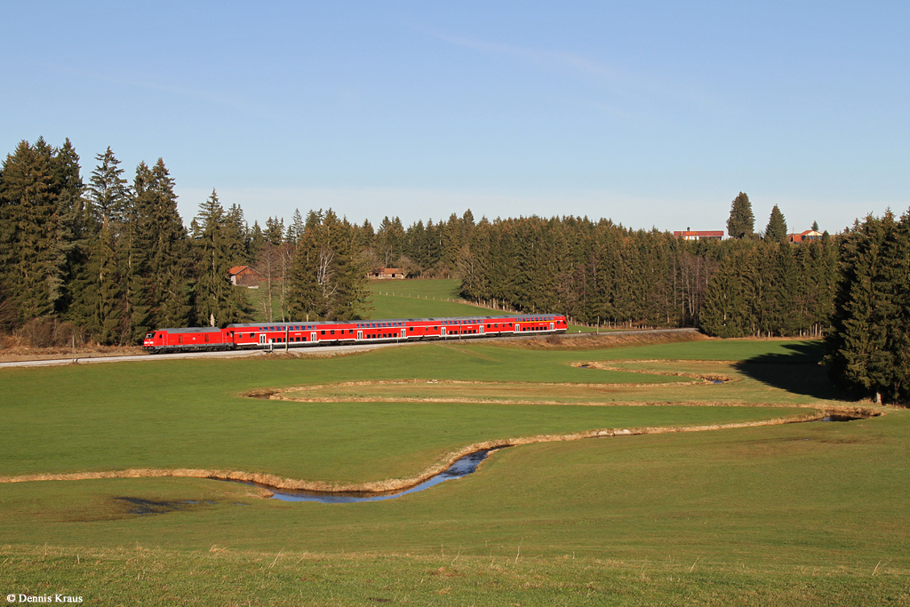 245 002 am 05.12.2015 bei Lengenwang.