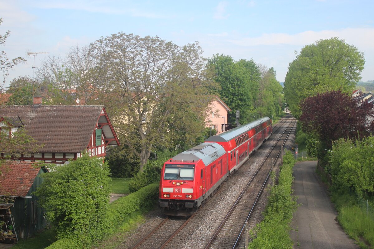 245 006 mit dem IRE3048 (friedrichshafen Stadt-Basel Bad) 