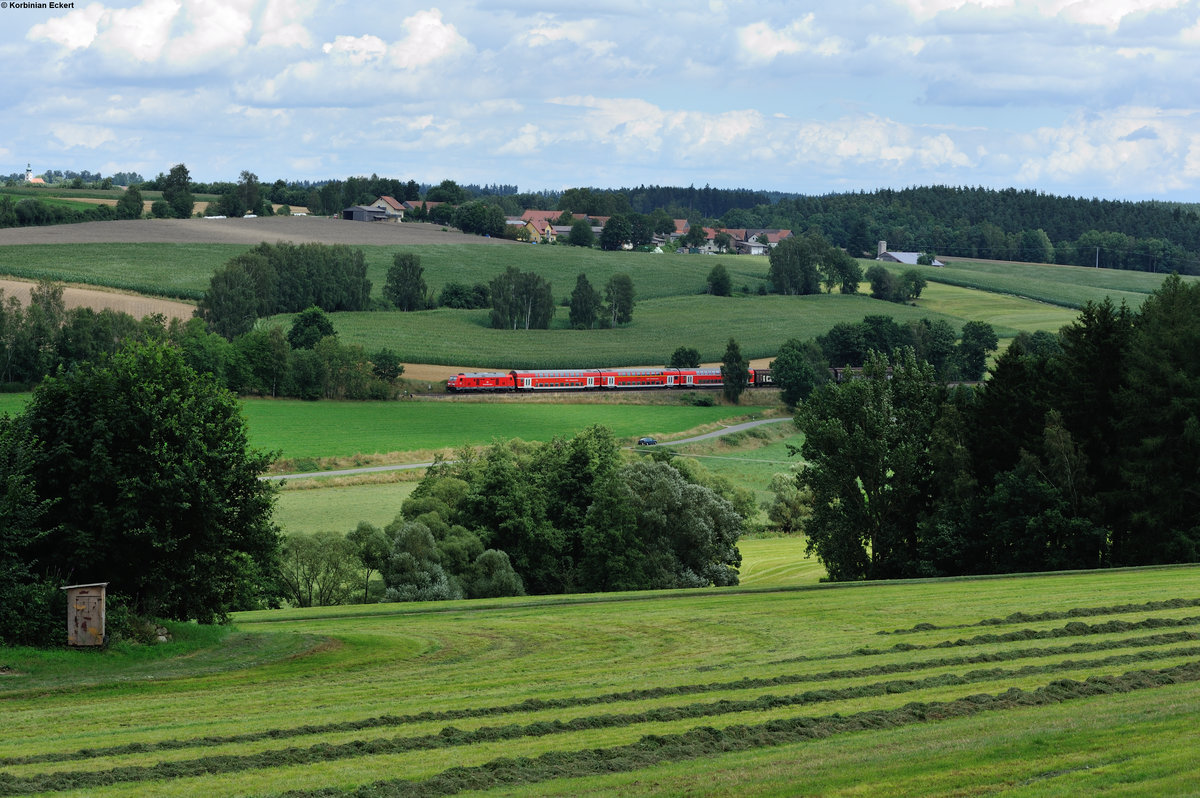 245 013  mit dem RE 27007 Aschaffenburg - Marktredwitz bei Naabdemenreuth, 30.07.16