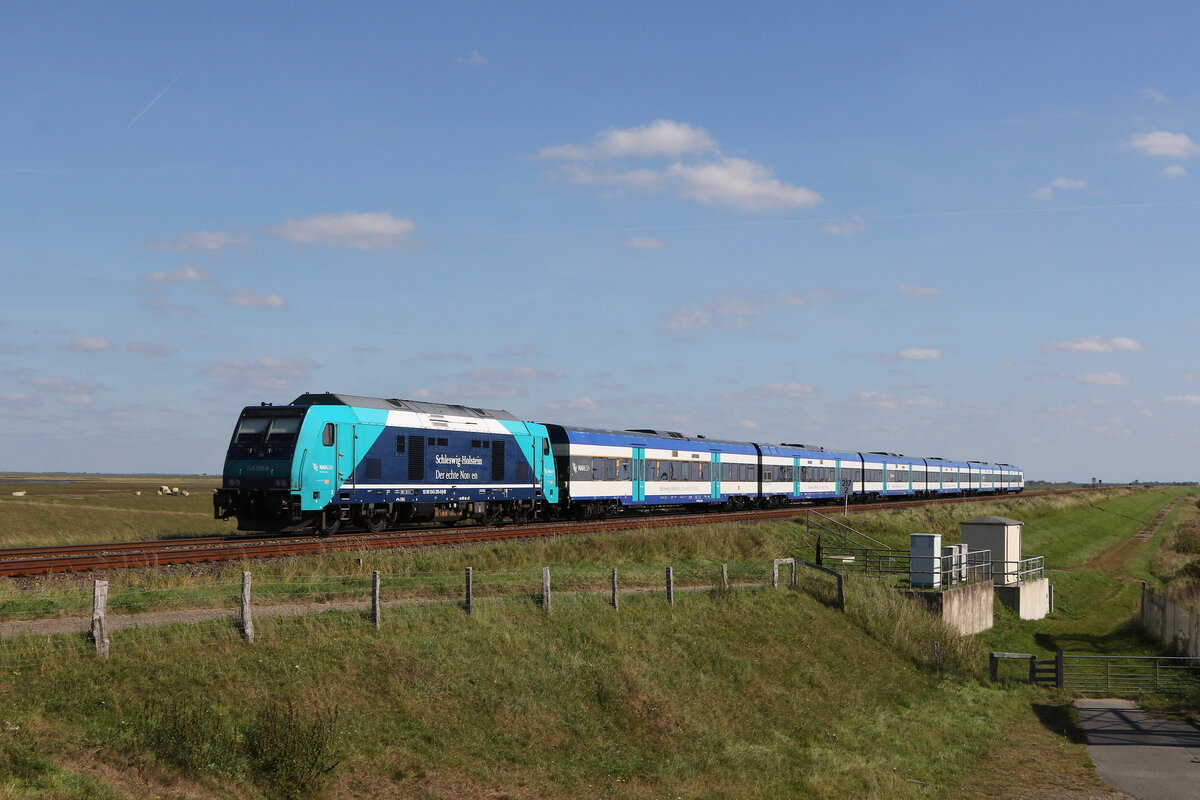 245 205 war am 15. September 2023 bei Klanxbüll auf dem Weg nach Westerland.