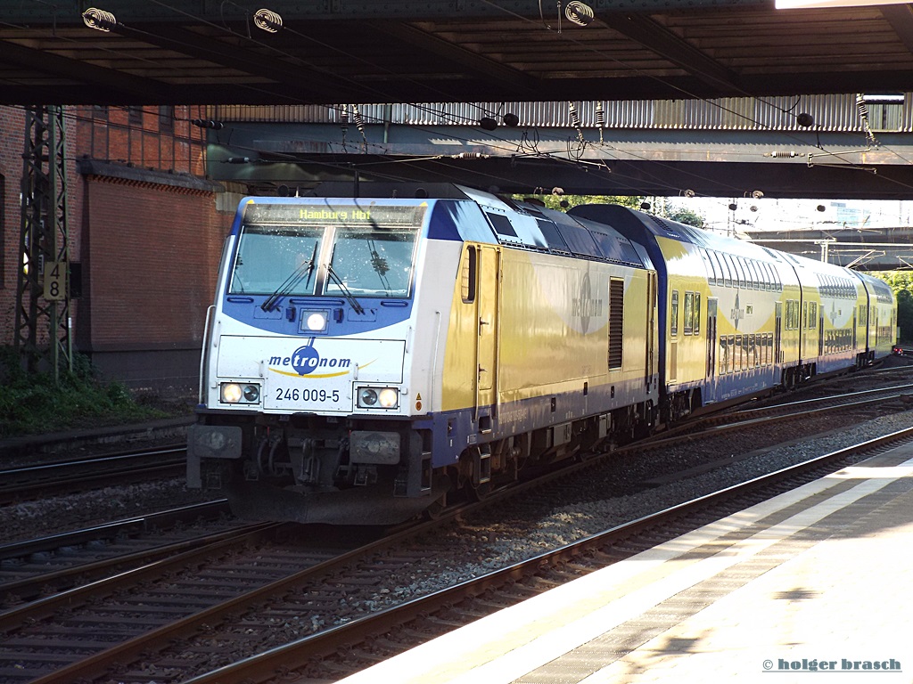 246 009-2 ist am 07.09.13 mit metronom von cuxhafen zum bhf harburg gefahren