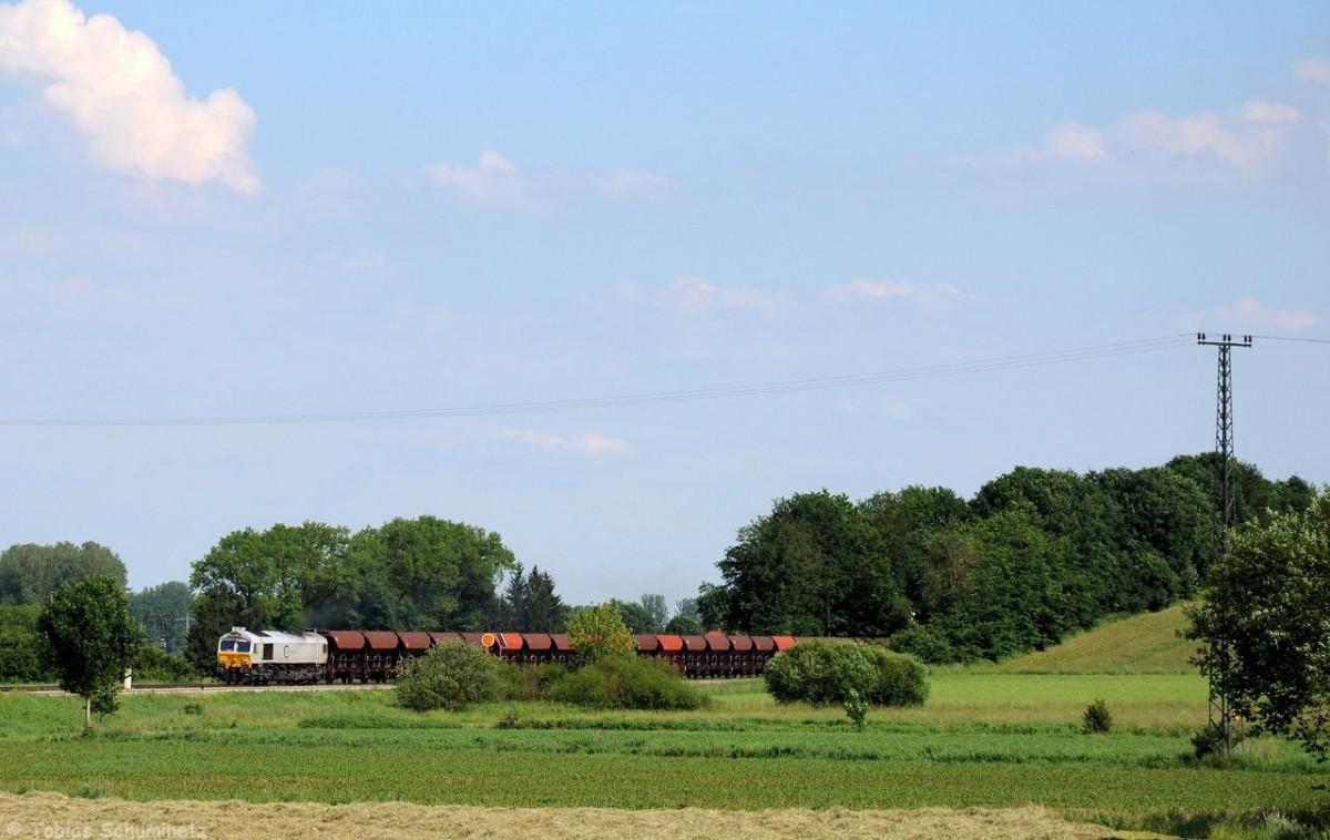 247 038 (92 80 1266 438-1 D-DB) mit Zug 49556 am 15.06.2013 bei Pietsham