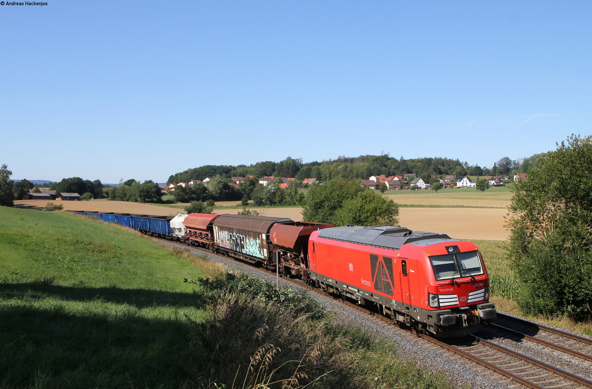 247 904-6 mit dem EZ 51716 (Nürnberg Rbf-Senftenberg) bei Eschelsdorf 4.9.19