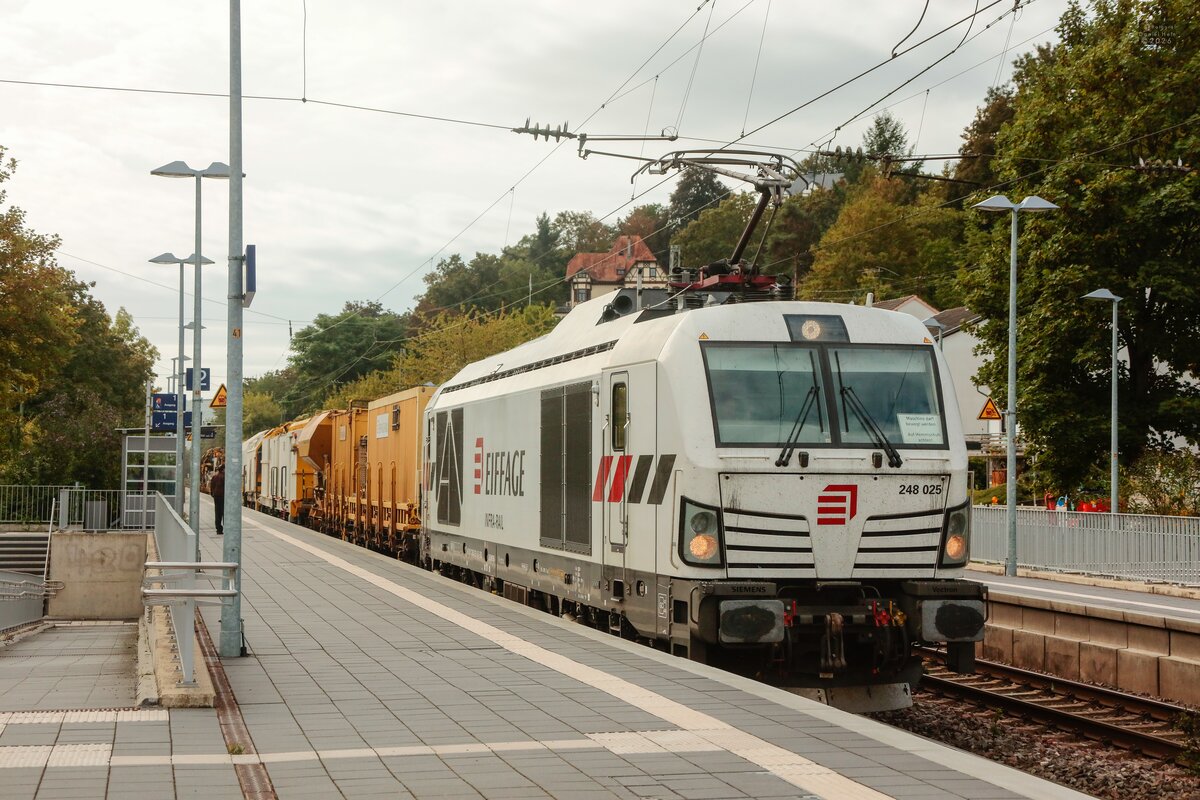 248 025 EIFFAGE Infra-Rail mit Bauzug in Oberwinter, September 2026. Gr��e an den Lokf�hrer!
