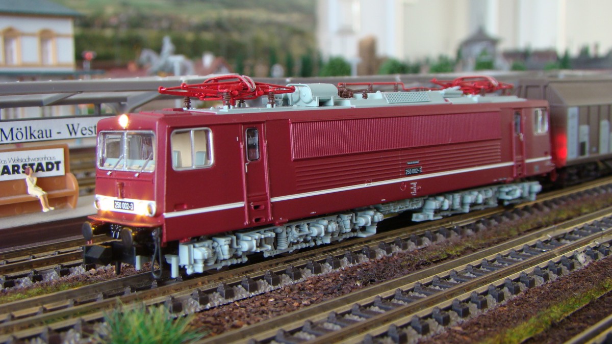 250 002-3 DR, auf meiner Anlage, Arnold Epoche IV