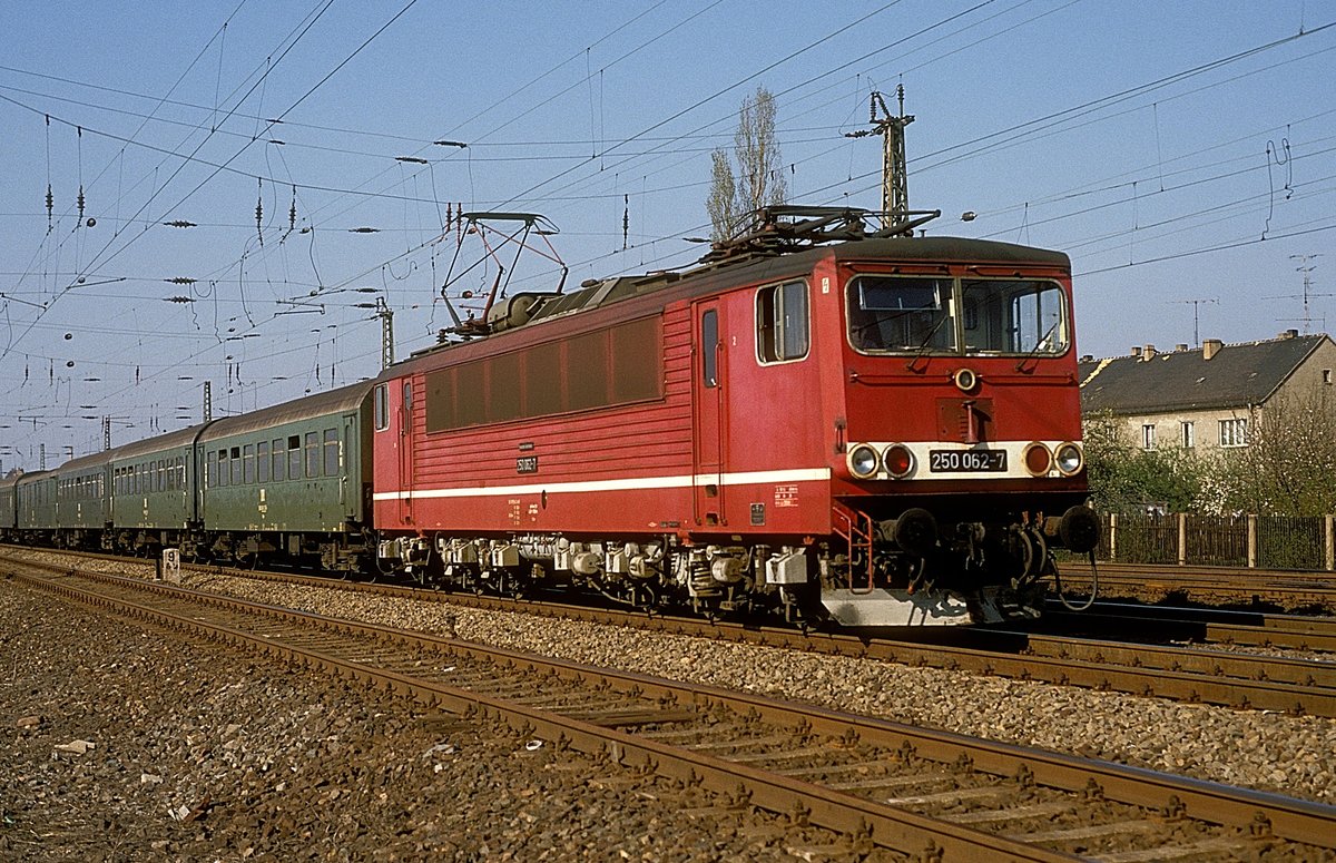 250 062  Gaschwitz  04.04.90