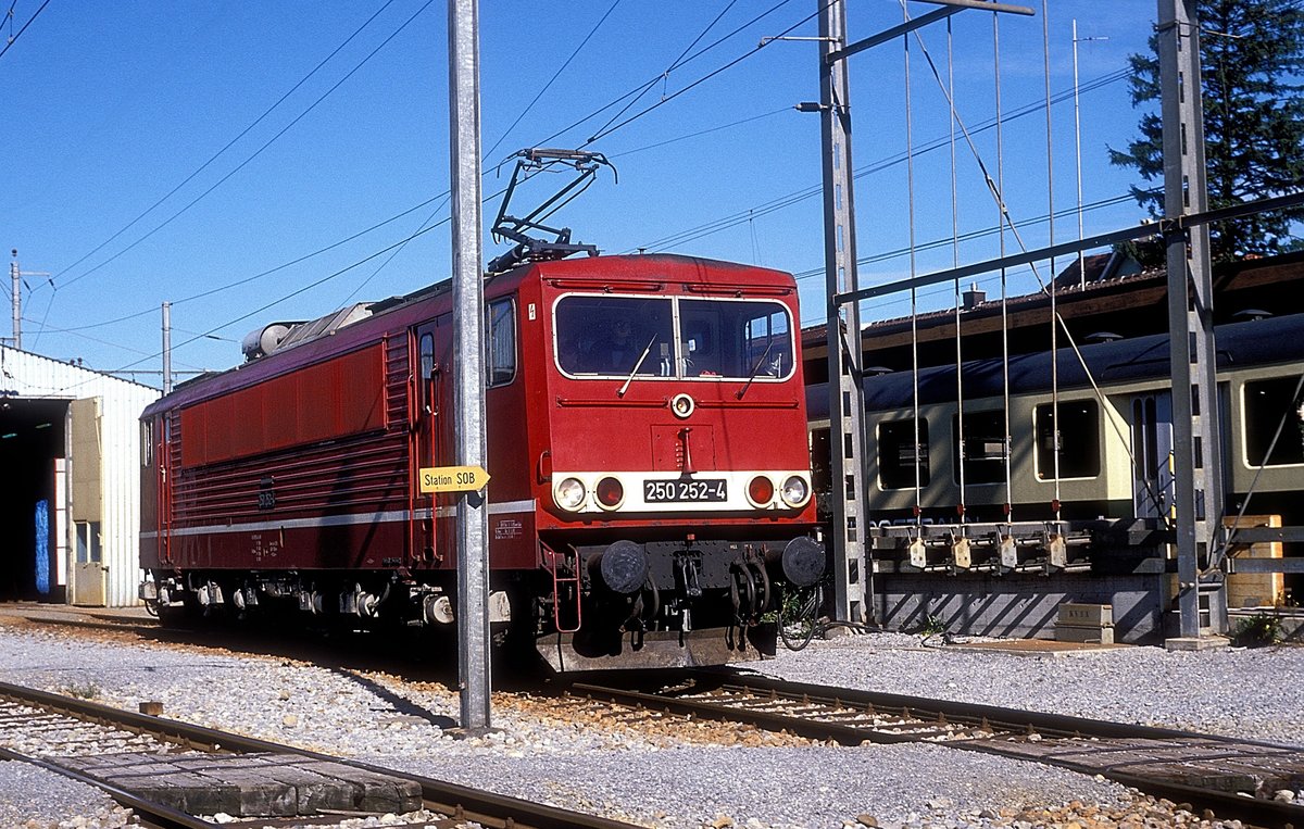 250 292  Samstagern  25.09.90