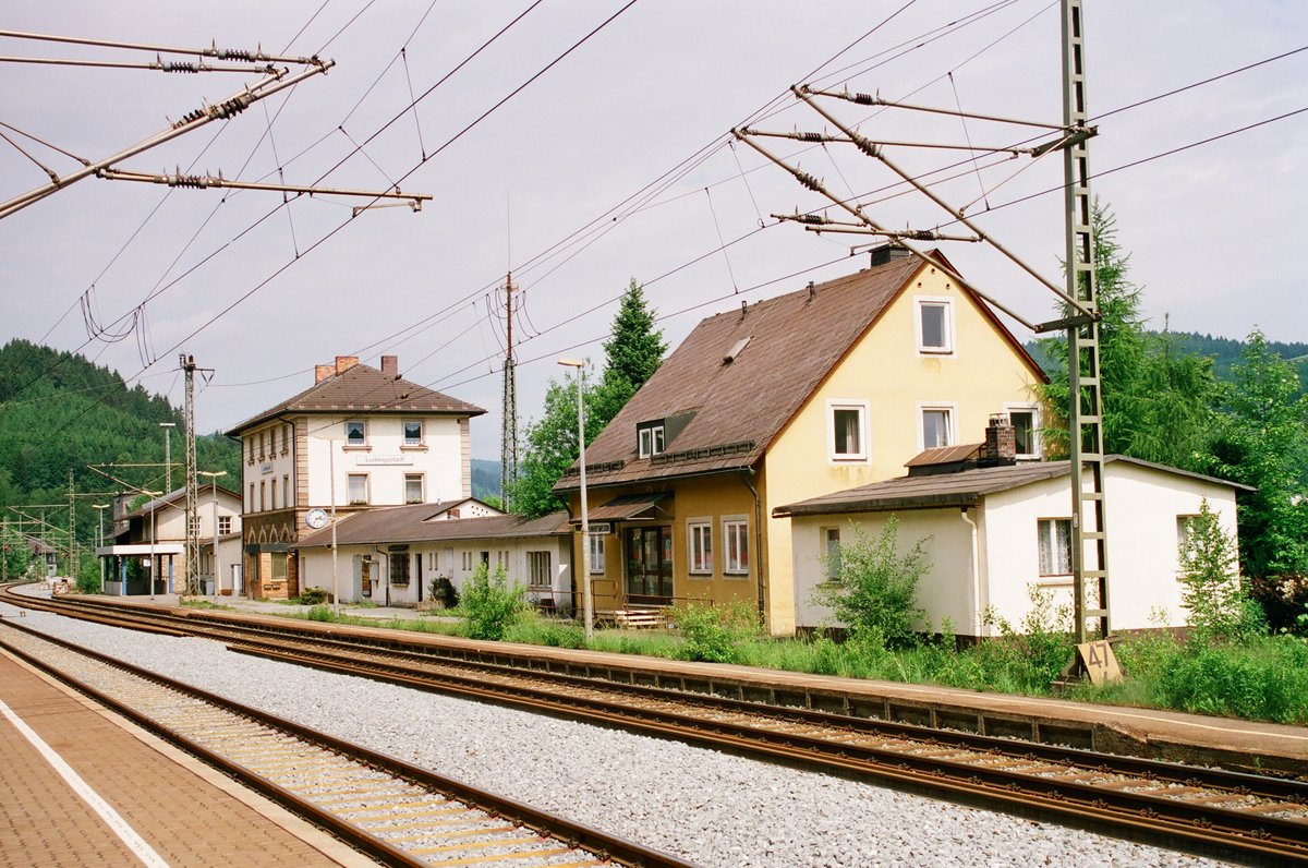 25.05.2000	Strecke Kronach - Saalfeld (Frankenwaldbahn), Bahnhof Ludwigstadt
