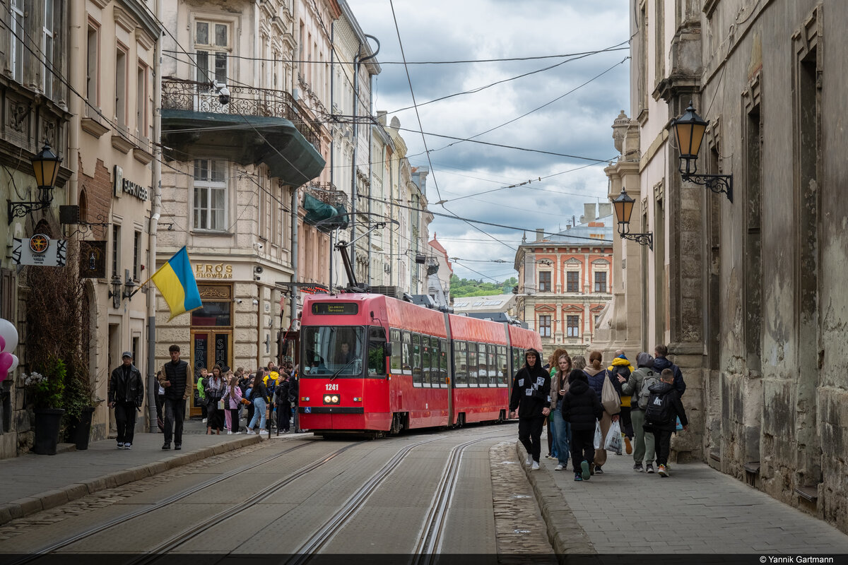 25.05.2025: ЛКП Vevey 1241 / Vulytsya Ruska, Lwiw, Ukraine