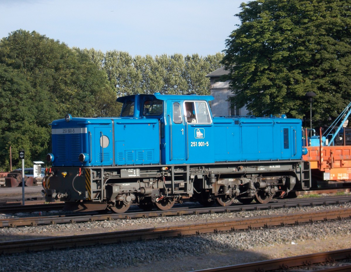 251 901,am 16.Juli 2015 auf ihren Warteplatz in Putbus.